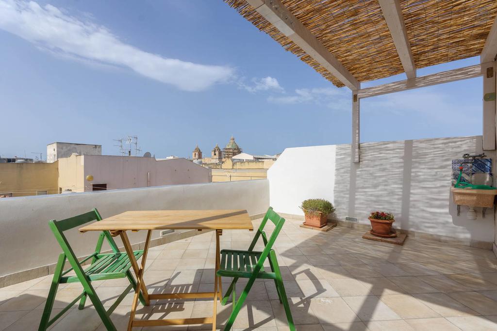 Le Casuzze Di Trapani Vista Mare Apartment Стая снимка